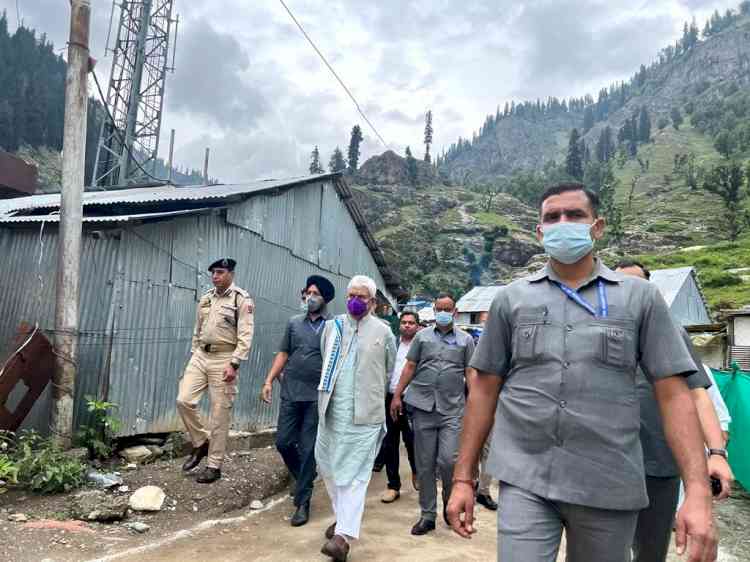 J&K LG visits Chandanwari, inspects arrangements for Amarnath pilgrims