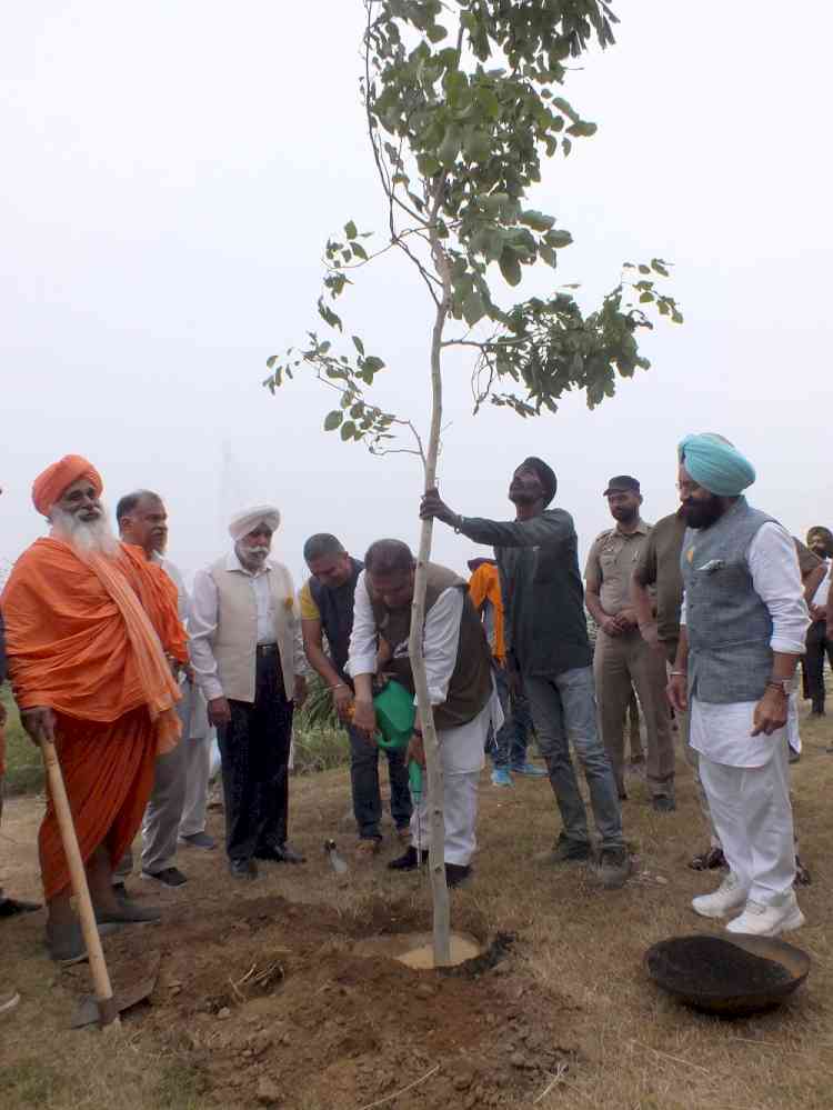 A unique plantation drive `Trees of Joy, held at AIPL DreamCity