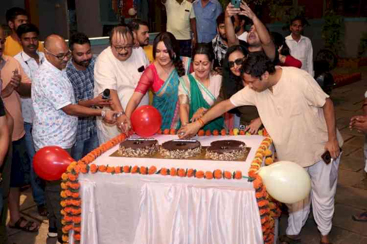 Happu Ki Ultan Paltan team celebrates 800 episodes completion!