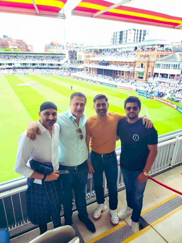 ENG v IND, 2nd ODI: Dhoni, Tendulkar, Ganguly, Harbhajan, Raina in attendance at Lord's