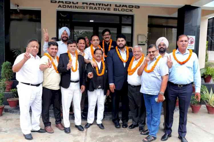 Sidhu re-elected Punjab & Haryana Bar Council chairman