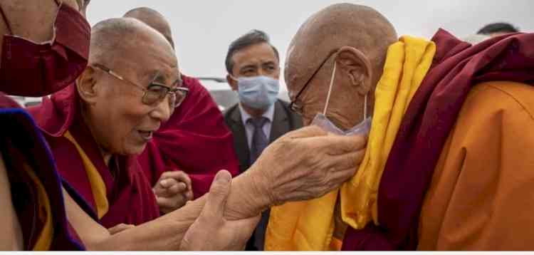 Dalai Lama arrives to a rousing reception in Ladakh