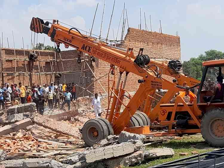 Five dead, 8 injured in Delhi wall collapse