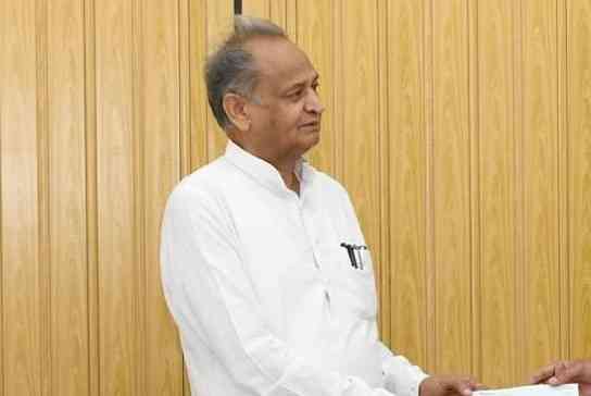 Gehlot expresses concern on 'exorbitant' fees of SC, HC lawyers