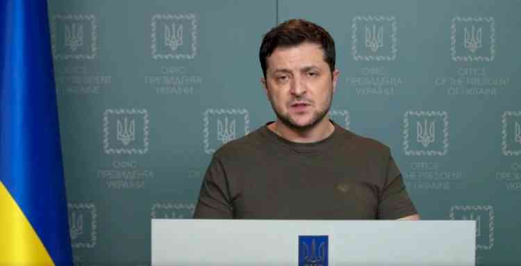 Ukraine war: Zelenskyy suspends security chief, top prosecutor