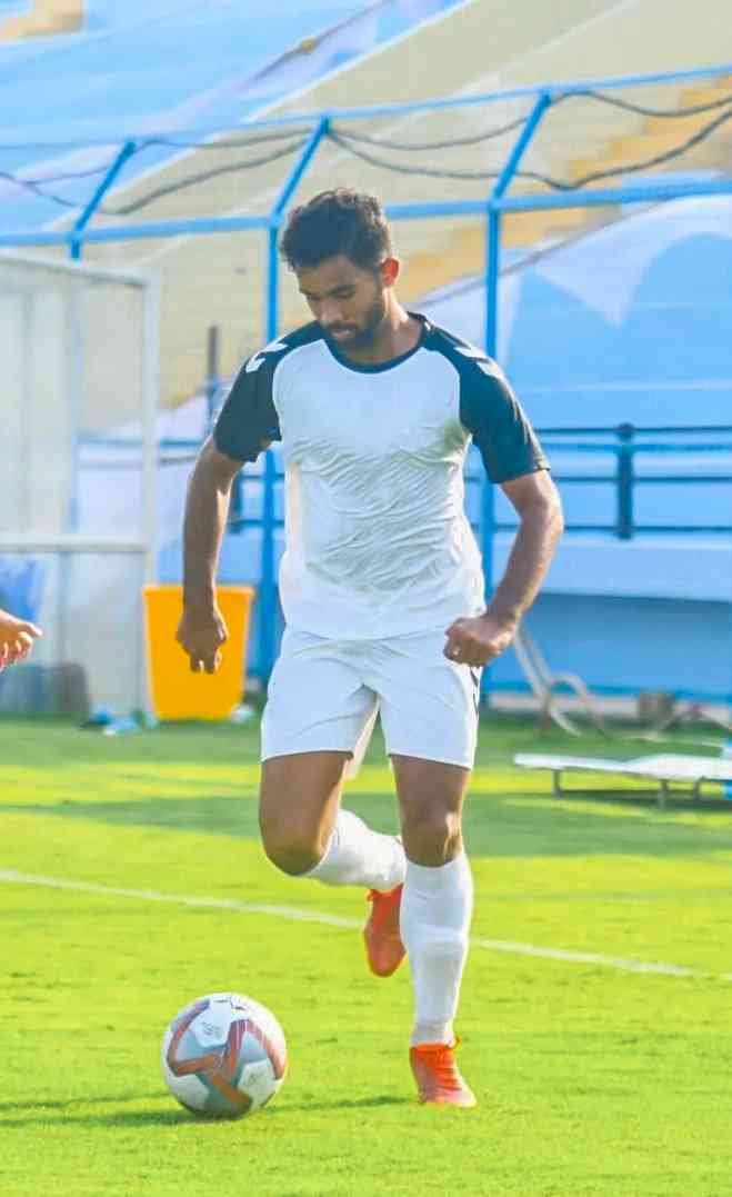 Hyderabad FC sign full-back Manoj Mohammad