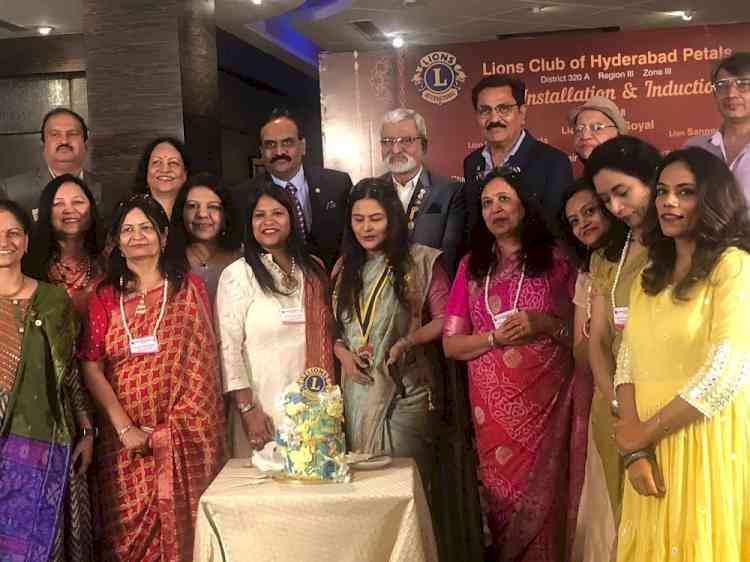 The only of its kind all Women’s Lions Club- Hyderabad Petals installation held