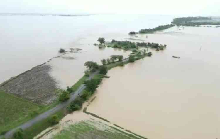 Telangana seeks Rs 1,000 crore from Centre for flood relief