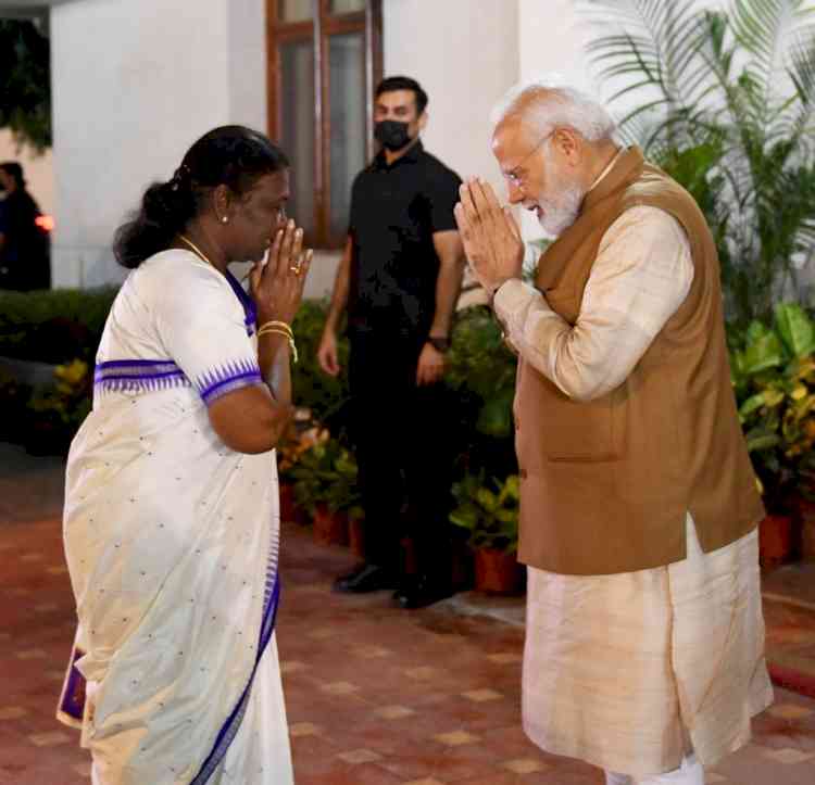 PM meets Droupadi Murmu after her victory