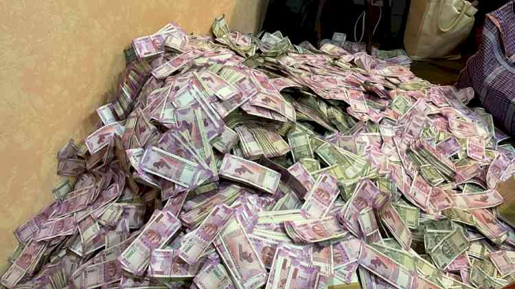 Rs 20 cr seized from residence of Partha Chatterjee's close aide