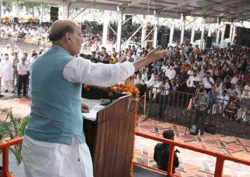 I criticise Jawaharlal Nehru's policies, not his intention: Rajnath Singh