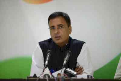 'Move high court', SC on Surjewala's plea challenging linking Aadhaar to voter card