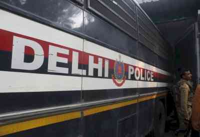Delhi: Bar owner, 9 others held for assaulting 8 cops during raid
