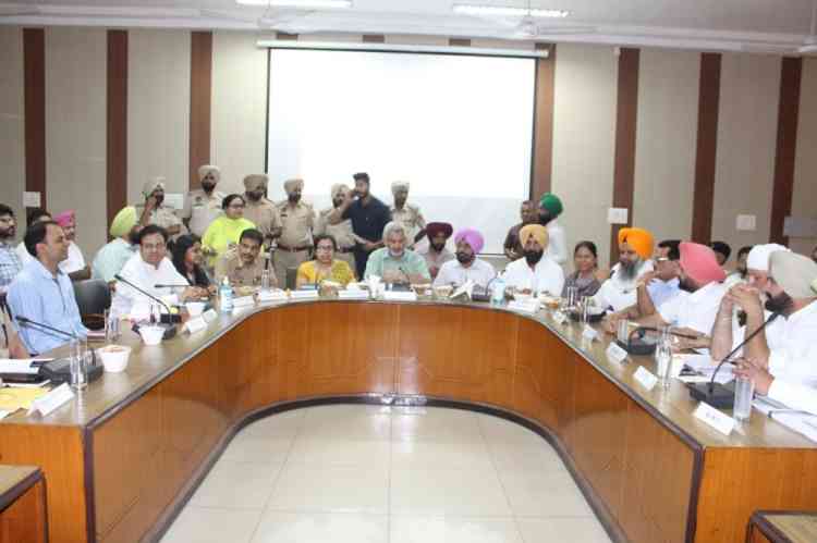 Nine “Aam Aadmi Clinics” to be ready by August 4 in Ludhiana: Lal Chand Kataruchak