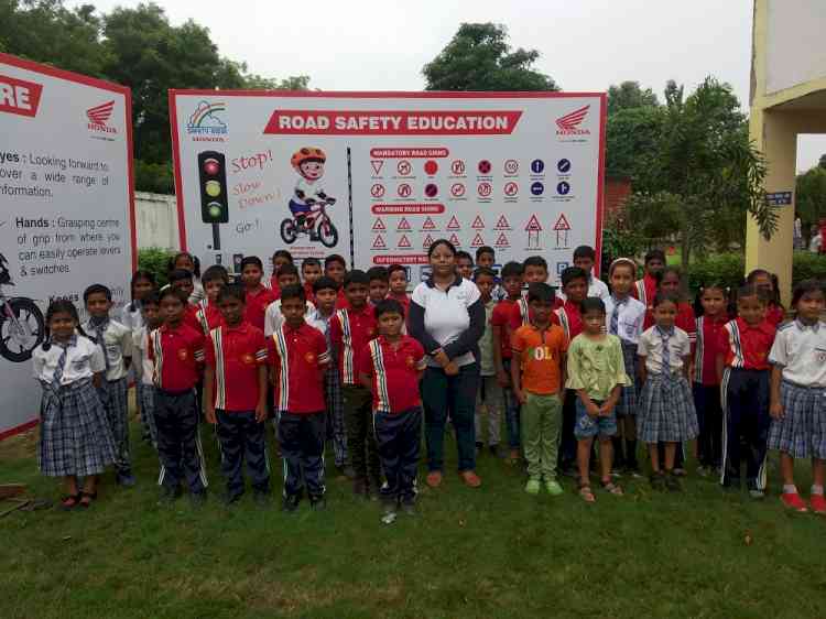 Honda Motorcycle & Scooter India conducts Road Safety Awareness Campaign in Uttar Pradesh