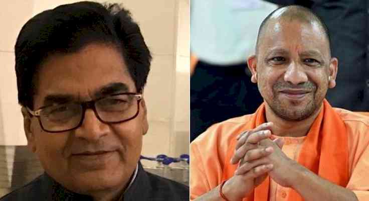 SP's Ram Gopal Yadav meets Yogi Adityanath