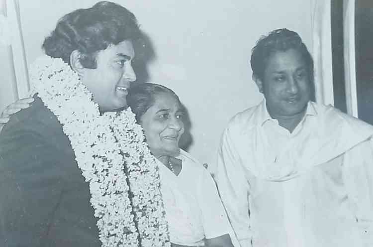 Sanjeev Kumar's biography unveils his special bond with Tamil thespian Sivaji Ganesan