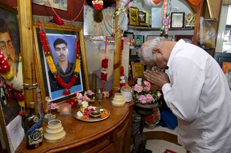 Governor pays tribute to martyr Vikram Batra and Saurabh Kalia