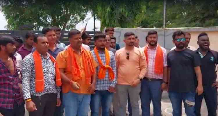 Vadodara DPS drops mosque visit after Bajrang Dal threat