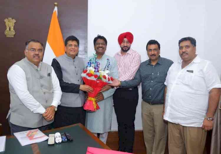 Centre assures to redress Punjab rice shellers problems: Chugh