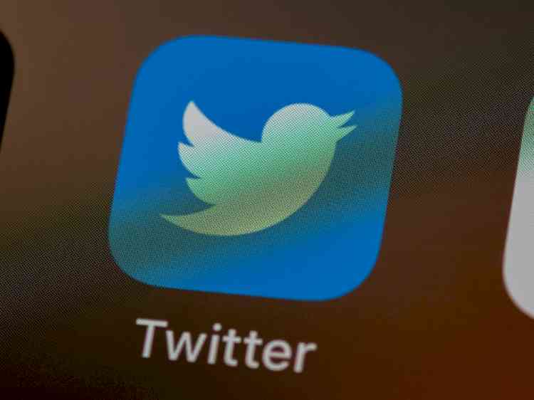 Twitter fixes bug that exposed at least 54 lakh accounts