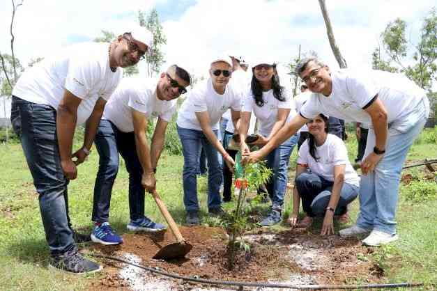PNB MetLife celebrates 21st anniversary with tree planting drive