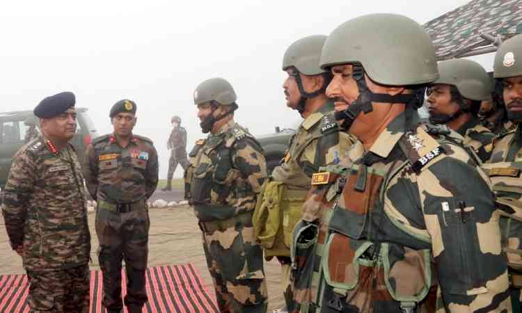 Army chief visits forward areas in J&K's Rajouri, Poonch