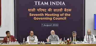 PM Modi chairs Niti Aayog meeting, Nitish & KCR absent