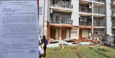 Noida admin acts tough on 'abusive politician', demolishes illegal structure
