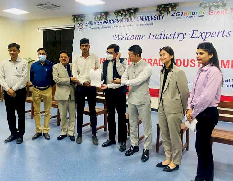 Daiki Axis India signs MoU with Sri Vishwakarma Skill University