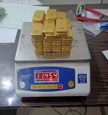 Imphal Customs seize gold biscuits hidden in van engine