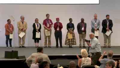 Bishop Samantaroy decorated with Cross of St Augustine at Lambeth Conference 2022