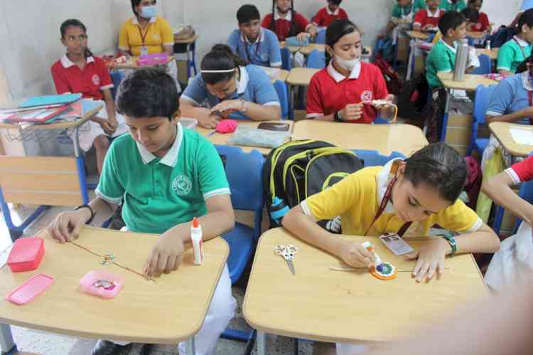 Apeejay School Noida students make rakhis for Indian soldiers