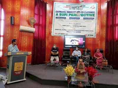 'Azadi Ka Amrit Mahotsav' celebrations continue in Kashmir University