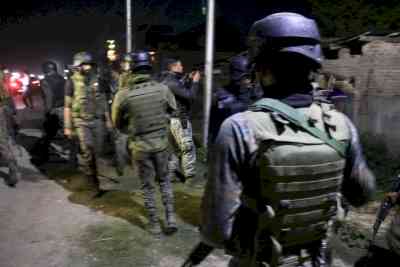 Scooter, AK-47, two grenades recovered from Srinagar encounter site (Ld)