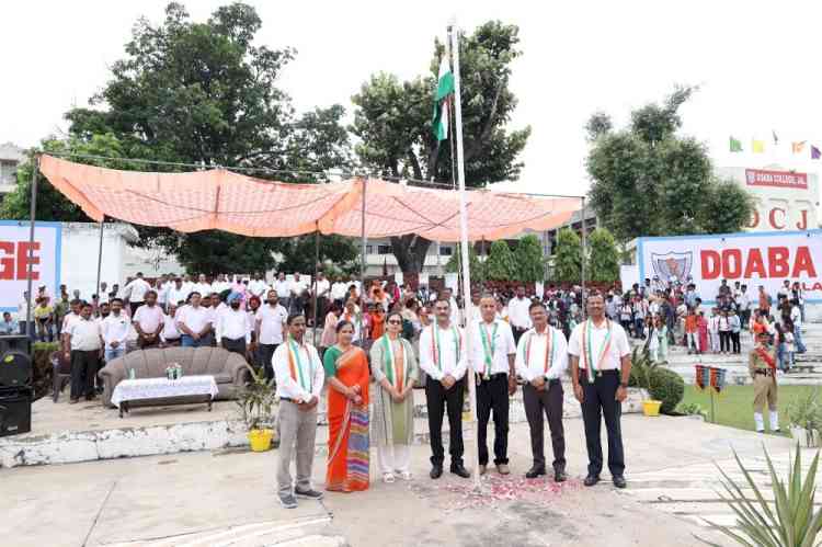 Doaba College celebrates Independence Day