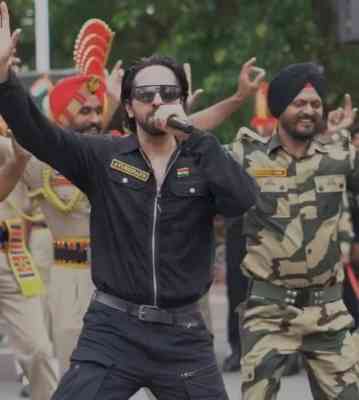 Ayushmann spends day with BSF jawans in Jammu