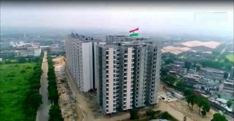 Tricolor hoisted with a height of almost 200-feet mast at rooftop of high-rise building of Hampton Homes