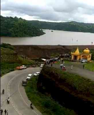 Flood averted with release of water from Karam dam in MP, Oppn questions govt