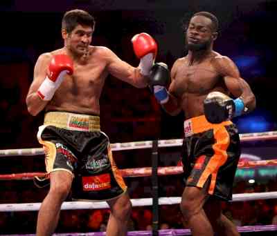 Vijender Singh returns to winning ways, knocks out Eliasu Sulley at the Jungle Rumble