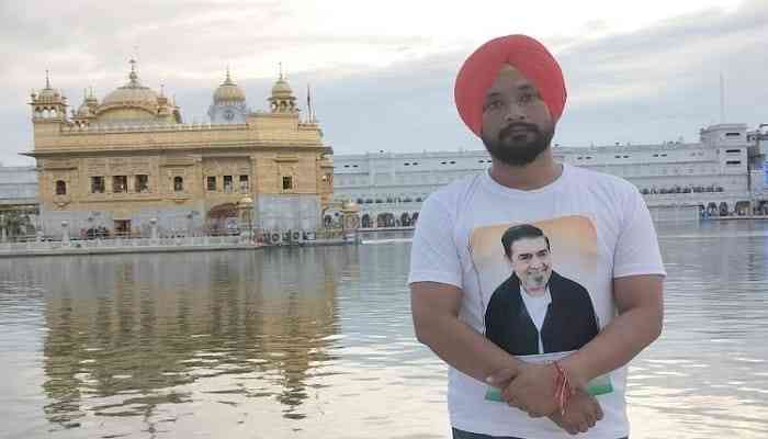 SGPC President condemns man visiting Golden Temple wearing t-shirt with Tytler's pic