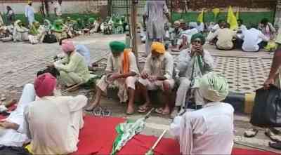 Farmers reach Jantar Mantar, Delhi borders witness massive jams