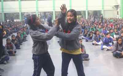 10K UP girls to learn self-defence skills
