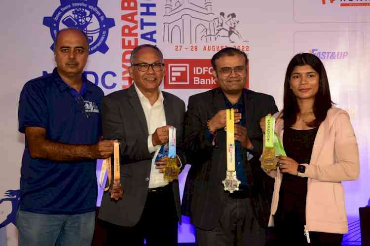 Hyderabad Runners Society unveils Finishers Medal of NMDC Hyderabad Marathon 2022 powered by IDFC FIRST Bank