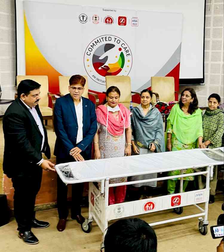 Ziqitza Healthcare Limited donates 100 stretchers to PHSC for the people of Punjab