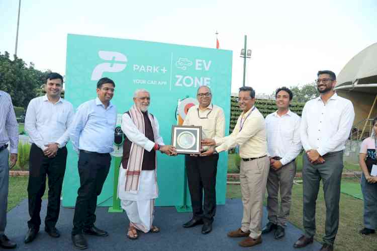 Park+ launches Carbon Se Azadi Mahotsav, set to install 10,000 EV Zones across India