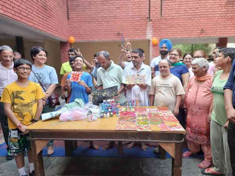 Art Workshop organised by Social Substance at Samarth Jiyo 