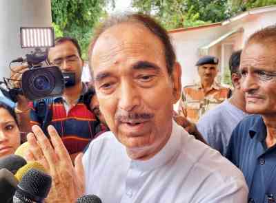 Azad says forced to leave Cong, praises Modi for showing humanity