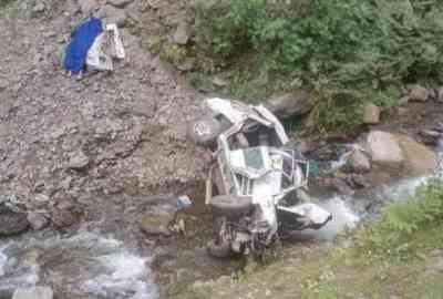 7 killed, 5 injured in road accident in J&K's Kishtwar (Lead)