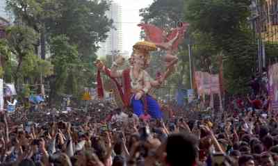 V-P, PM greet people on Ganesh Chaturthi